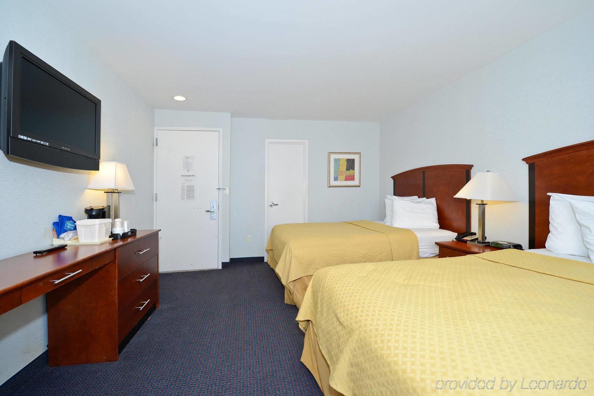 Lexington Inn New York City Room photo