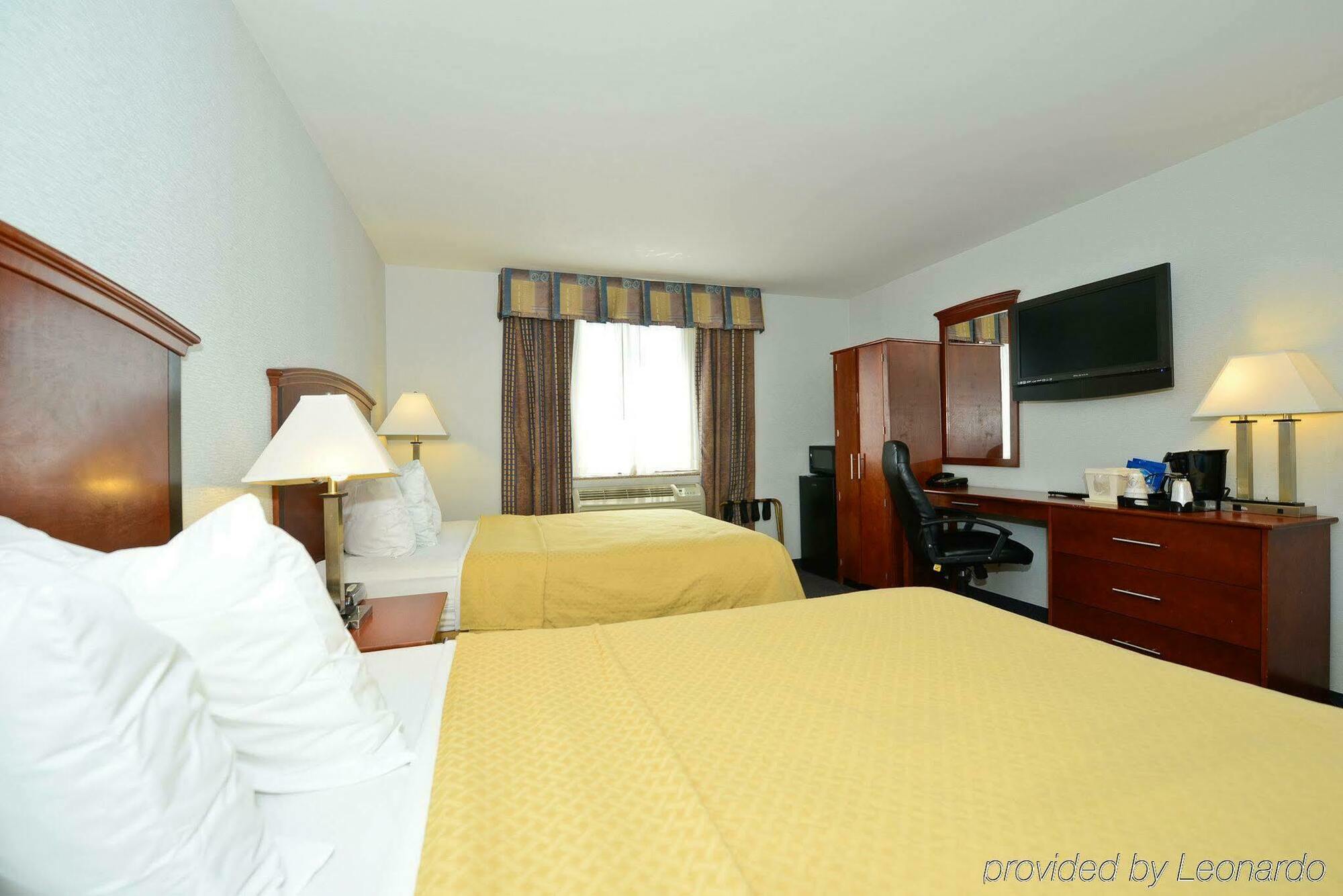 Lexington Inn New York City Room photo